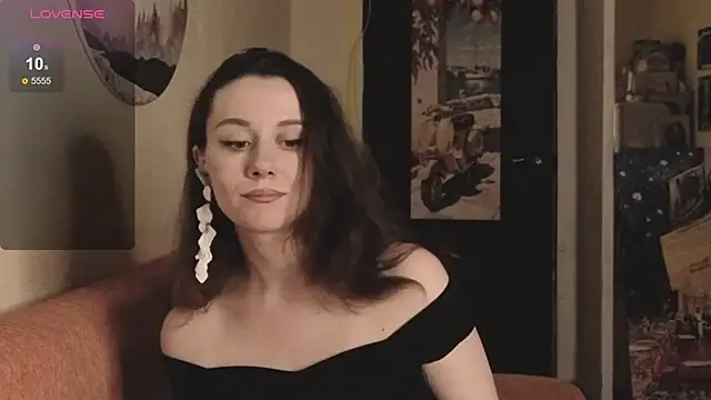 Snapshot of SkyHelen chatting on 03-24-26, 05:29 SkyHelen online show from 03-24-26, 05:29