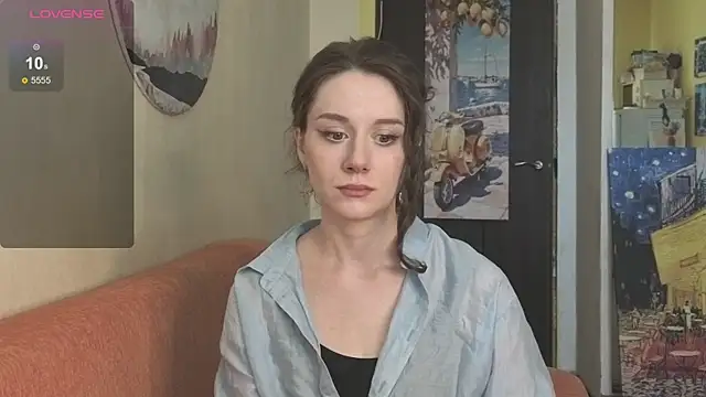 Snapshot of SkyHelen chatting on 04-01-26, 08:15 SkyHelen online show from 04-01-26, 08:15