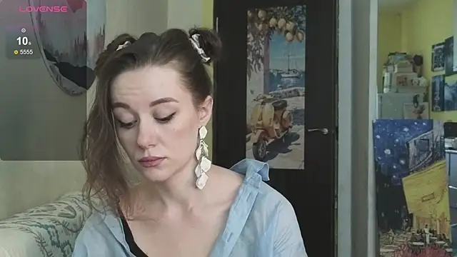 Snapshot of SkyHelen chatting on 04-15-26, 06:53 SkyHelen online show from 04-15-26, 06:53