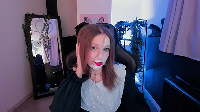 Snapshot of JenniferKiim chatting on 10-31-25, 02:29 JenniferKiim online show from 10-31-25, 02:29