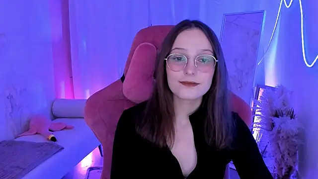 Snapshot of JenniferKiim chatting on 11-29-25, 11:35 JenniferKiim online show from 11-29-25, 11:35