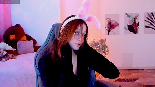 Snapshot of JenniferKiim chatting on 12-02-25, 11:48 JenniferKiim online show from 12-02-25, 11:48