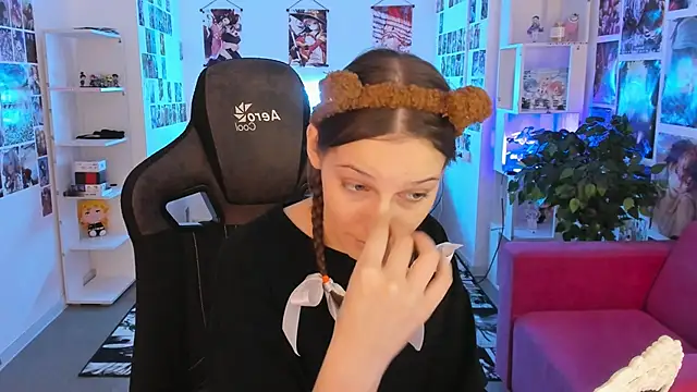 JenniferKiim online show from 02-21-26, 08:37