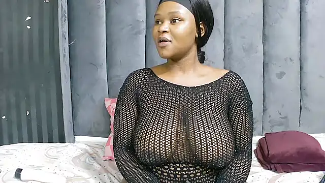 SexyBaddieXXX online show from 10-20-25, 12:05