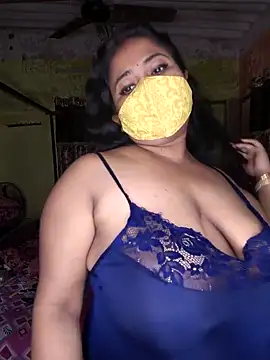 Smile-quien online show from 03-23-26, 05:28