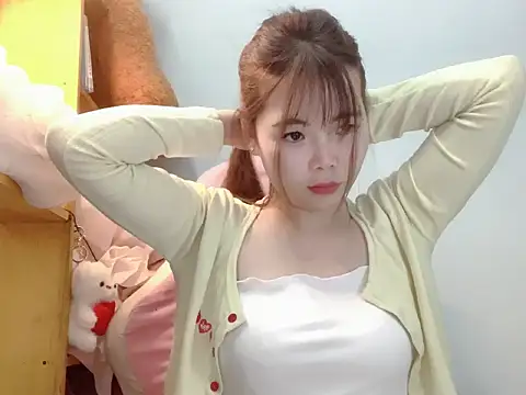 Snapshot of Pony898 chatting on 01-10-26, 08:16 Pony898 online show from 01-10-26, 08:16