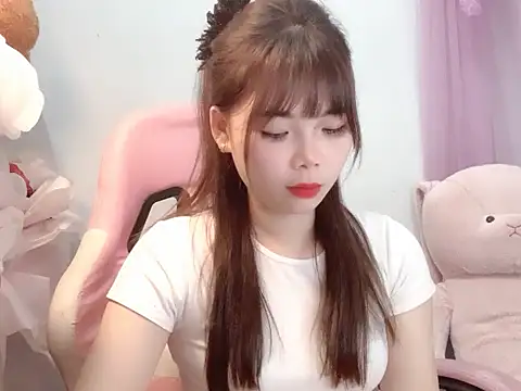 Snapshot of Pony898 chatting on 02-23-26, 03:42 Pony898 online show from 02-23-26, 03:42