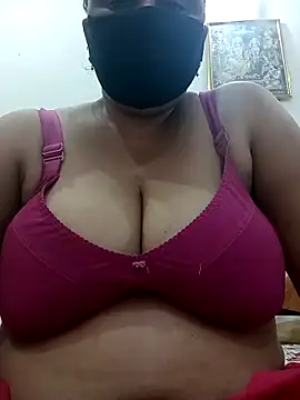 Snapshot of Rakhi_sawant143 chatting on 10-31-25, 02:56 Rakhi sawant143 online show from 10-31-25, 02:56