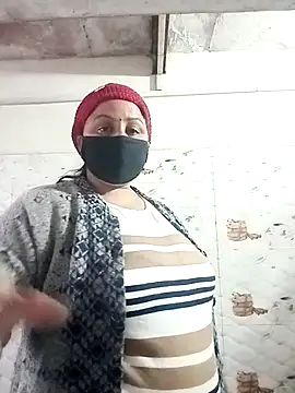 Rakhi sawant143 online show from 12-23-25, 02:20