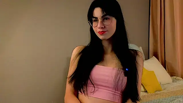 Snapshot of ArlineJanik chatting on 10-06-25, 11:18 ArlineJanik online show from 10-06-25, 11:18
