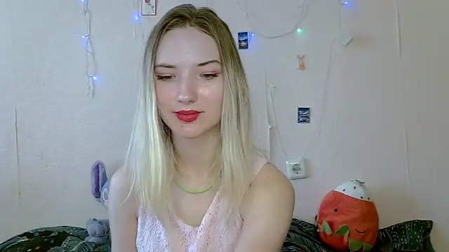  kikiclark   online show from 09-17-25, 08:16