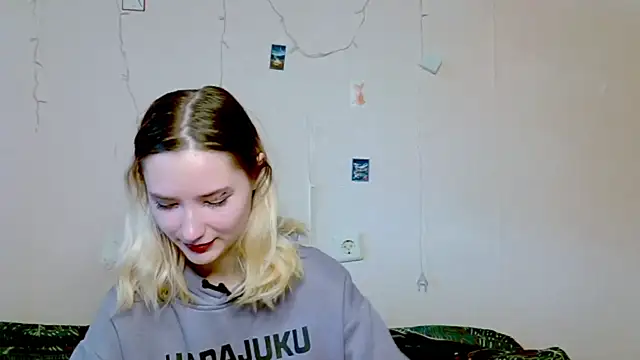  kikiclark   online show from 09-26-25, 08:29