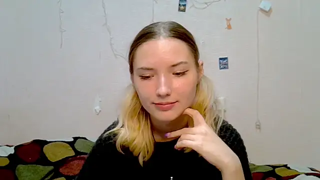  kikiclark   online show from 09-27-25, 08:47