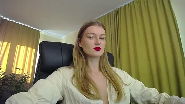 MysticVenus  online show from 10-25-25, 10:34