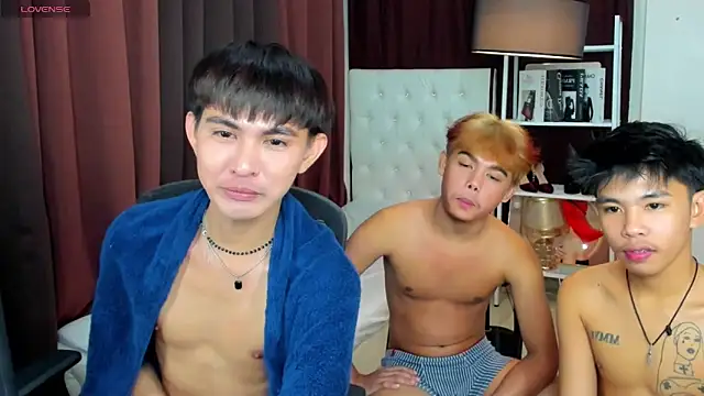 xxxhugecocktwinkxxx online show from 10-14-25, 06:20