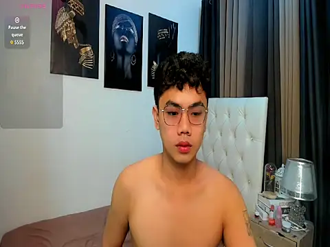 mightyhotcock online show from 10-09-25, 05:55