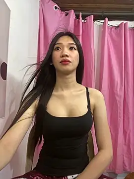 Snapshot of Sweetashleyasian chatting on 10-15-25, 06:46 Sweetashleyasian online show from 10-15-25, 06:46