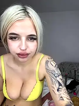 Snapshot of Steffi_Snowbunny chatting on 10-08-25, 07:33 Steffi Snowbunny online show from 10-08-25, 07:33