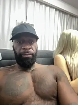 Steffi Snowbunny online show from 12-17-25, 08:48