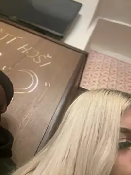 Steffi Snowbunny online show from 02-02-26, 09:02