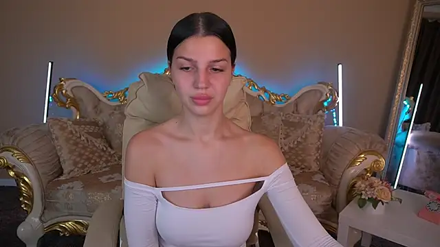 Snapshot of KamillaVibes chatting on 09-20-25, 08:54 KamillaVibes online show from 09-20-25, 08:54