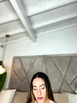 Snapshot of SweetieSinXXX chatting on 10-28-25, 01:14 SweetieSinXXX online show from 10-28-25, 01:14