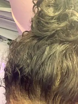 Snapshot of luluzinhax chatting on 10-12-25, 04:33 luluzinhax online show from 10-12-25, 04:33