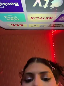 luluzinhax online show from 04-08-26, 03:39