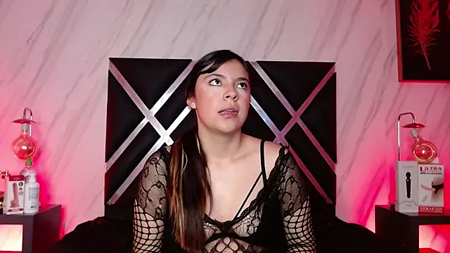 Snapshot of Miss_Lexxy chatting on 09-24-25, 12:19 Miss Lexxy online show from 09-24-25, 12:19