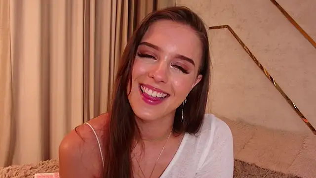 Olivia Mourr online show from 11-21-25, 05:00