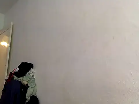 Snapshot of chrisalmeid_ chatting on 11-02-25, 02:08 chrisalmeid online show from 11-02-25, 02:08