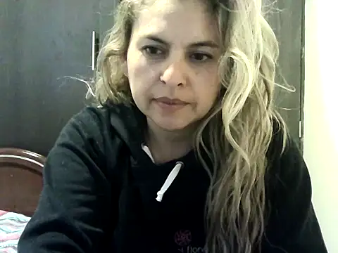 Valery  Rouse  online show from 09-28-25, 09:42