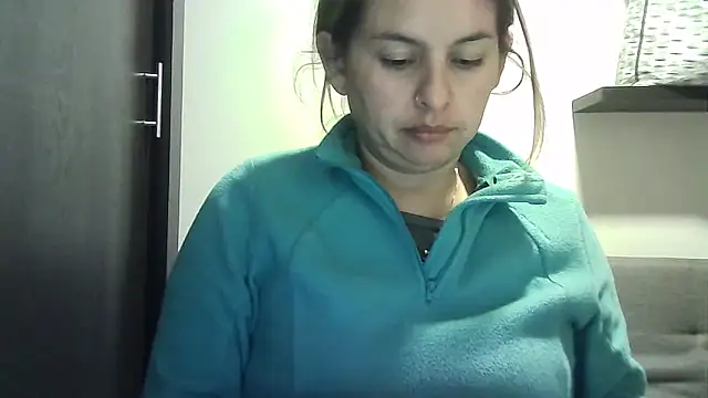 Valery  Rouse  online show from 04-11-26, 04:17