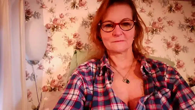 Valinella online show from 02-15-26, 07:51