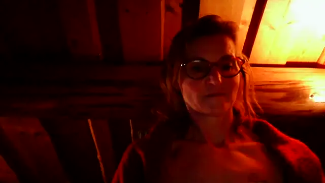 Valinella online show from 03-29-26, 08:31