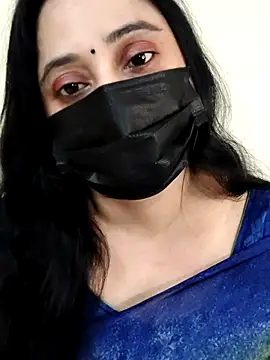 Snapshot of Monica_cams chatting on 11-14-25, 01:43 Monica cams online show from 11-14-25, 01:43