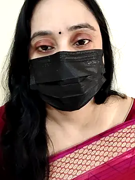 Snapshot of Monica_cams chatting on 11-18-25, 04:06 Monica cams online show from 11-18-25, 04:06