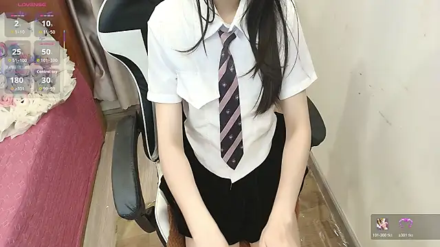 Snapshot of Bae_Gigii chatting on 01-16-26, 12:42 Bae Gigii online show from 01-16-26, 12:42