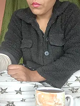 Snapshot of Hott_Archana chatting on 11-12-25, 11:25 Hott Archana online show from 11-12-25, 11:25