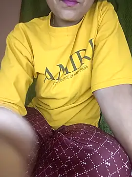 Snapshot of Hott_Archana chatting on 11-16-25, 04:12 Hott Archana online show from 11-16-25, 04:12