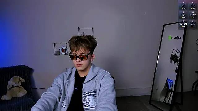 travis wolf  online show from 09-15-25, 07:25