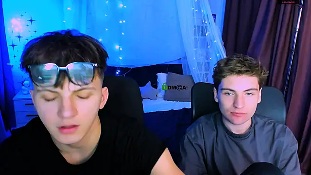 travis wolf  online show from 12-13-25, 08:47