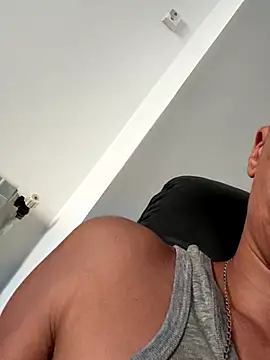 Snapshot of Merousexy282828 chatting on 09-11-25, 04:29 Merousexy282828 online show from 09-11-25, 04:29