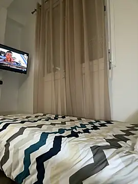 Snapshot of Merousexy282828 chatting on 11-30-25, 04:11 Merousexy282828 online show from 11-30-25, 04:11