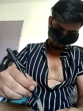 Snapshot of 7incpink chatting on 10-18-25, 05:21 7incpink online show from 10-18-25, 05:21