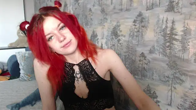   Elina   online show from 10-19-25, 04:24