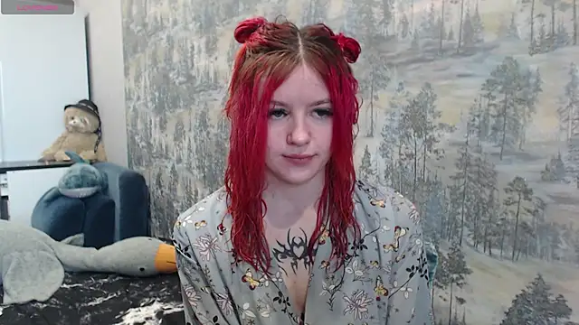   Elina   online show from 10-28-25, 04:38