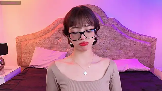 Snapshot of Sweet_1Angel chatting on 10-16-25, 11:55 Sweet 1Angel online show from 10-16-25, 11:55