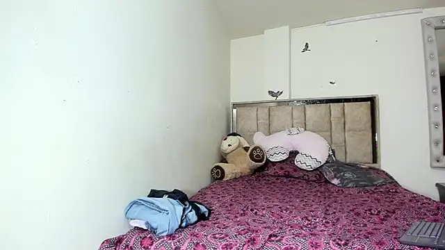 sophiaydaphne online show from 11-05-25, 03:23