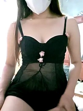 Snapshot of mymy06 chatting on 09-27-25, 10:04 mymy06 online show from 09-27-25, 10:04